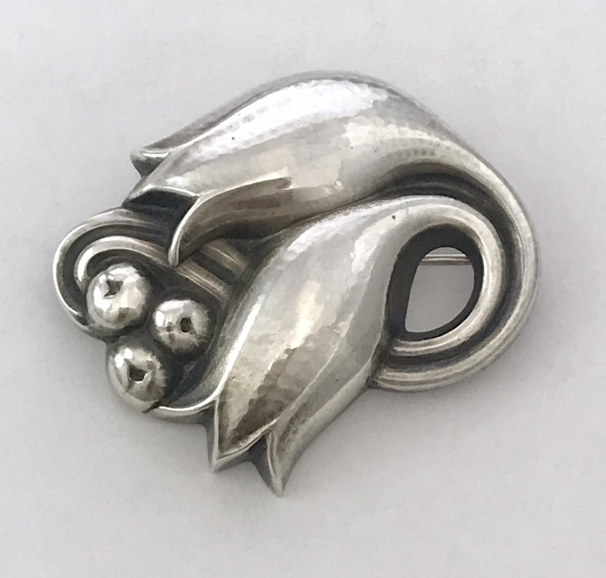   ジョージジェンセン　チューリップ　ブローチ　100C Georg Jensen 【送料無料】ジョージジェンセン シルバー925