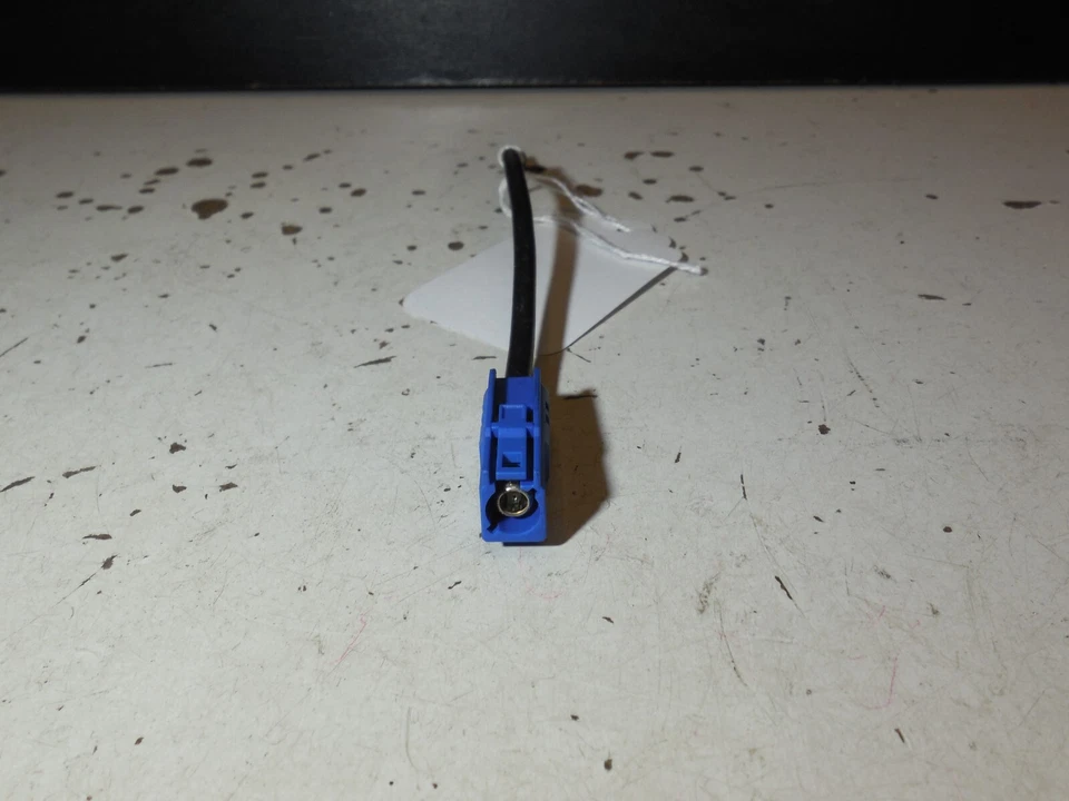 Conector de telar de cableado estéreo de 1 puerto enchufe azul 723-744 07-10 Mercedes Benz CLS550 Foto 4 de 4