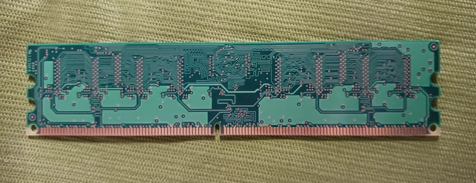 Memory Samsung M378T6553EZS-CE6 Desktop PC RAM - Image 2 of 3