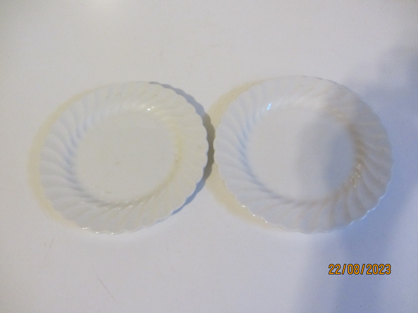 2 Johnson Bros REGENCY Snowhite Swirl 6 1/4