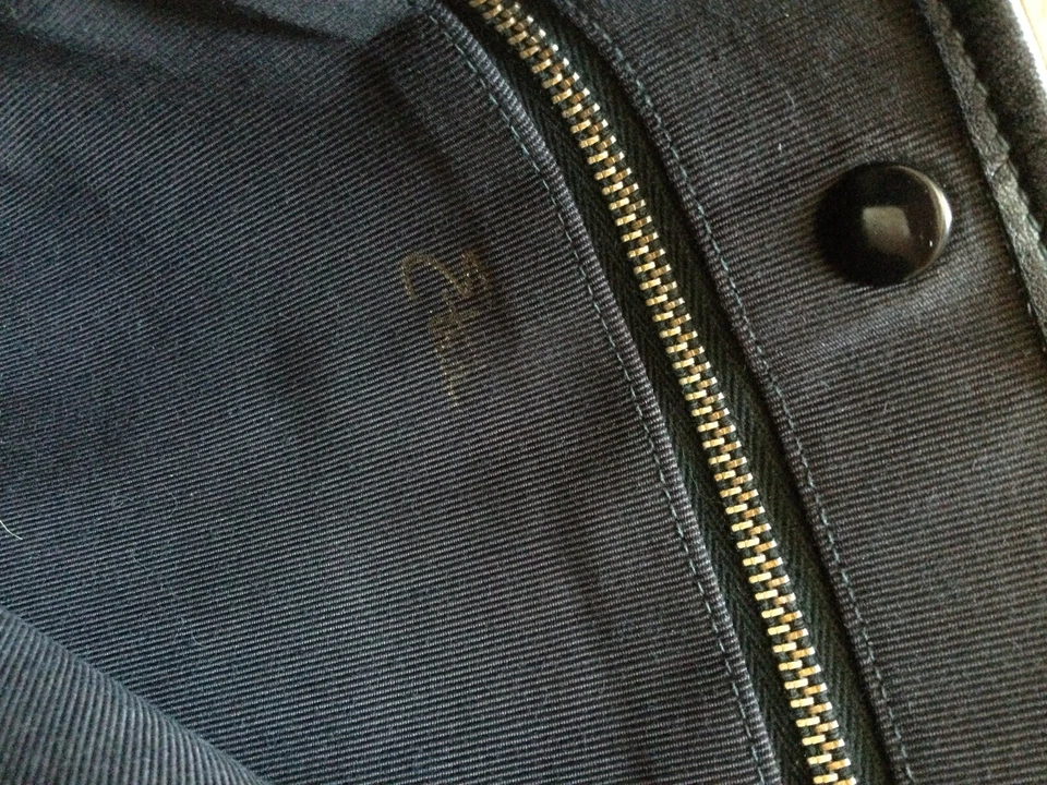 Bolso de hombro vintage con correa de cadena de cuero negro Etra Foto 3 de 4