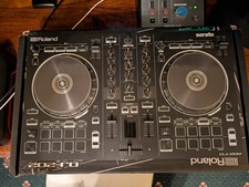 Roland DJ-202 2-Channel DJ Controller In Great Condition with Original Box