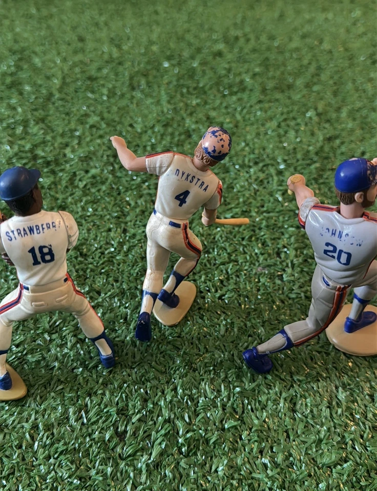Vintage 1989 -1990 Baseball Action Figure Lot of 3 - Image 2 of 4