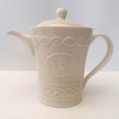Brandneu Belleek Claddagh Teekanne Neu in Box Irish China Sammlerstück
