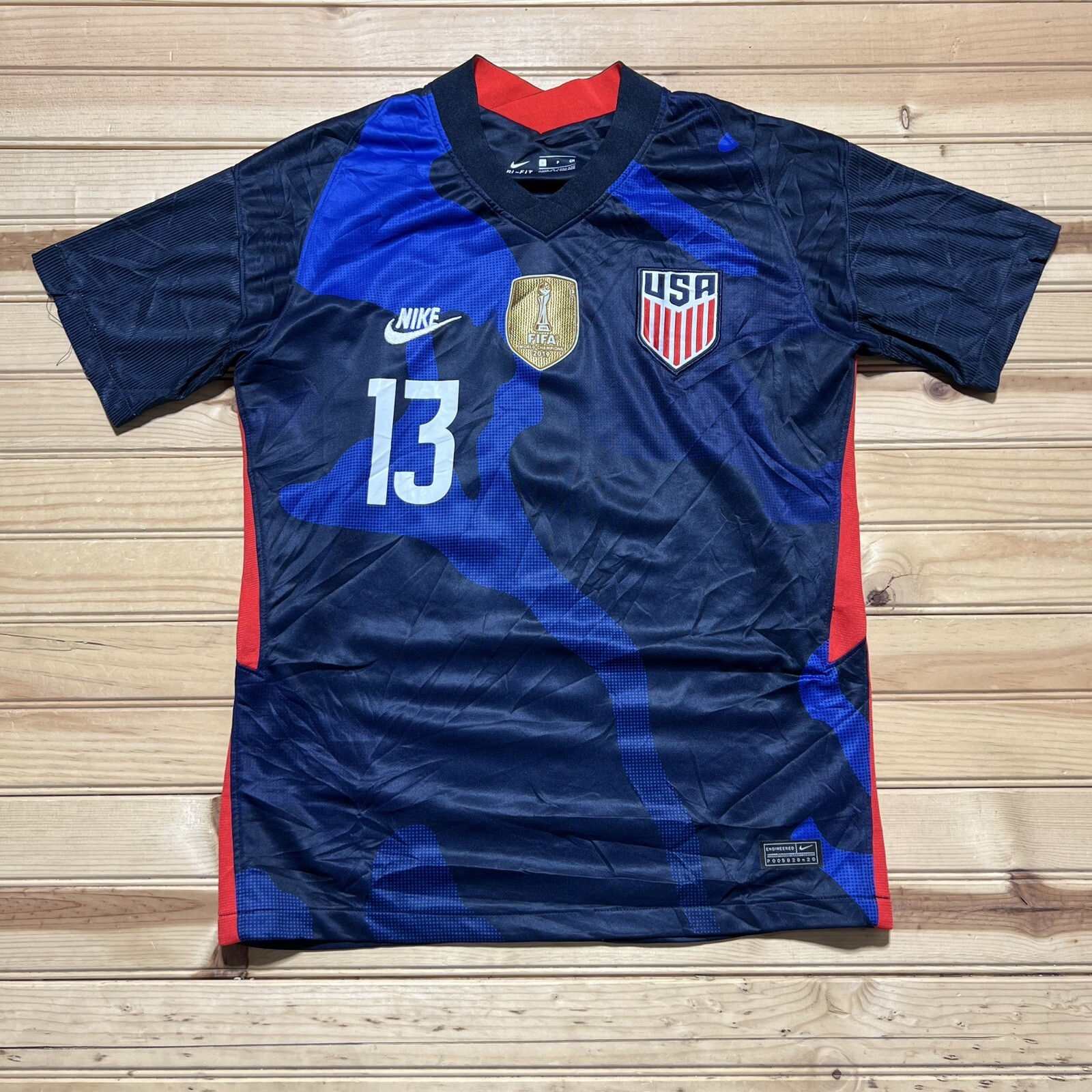 Nike USA Women’s Team 2019 FIFA World Champions Stadium Blue Soccer Jersey Small