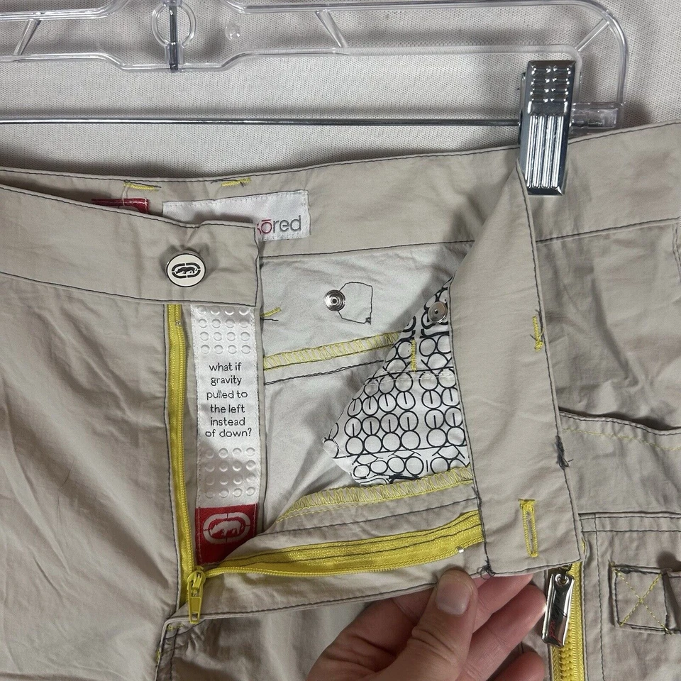 Ecko Red Ecko UNLTD Junior Womens Khaki Brown Utility Shorts Size 9 Casual Chino - Image 2 of 4
