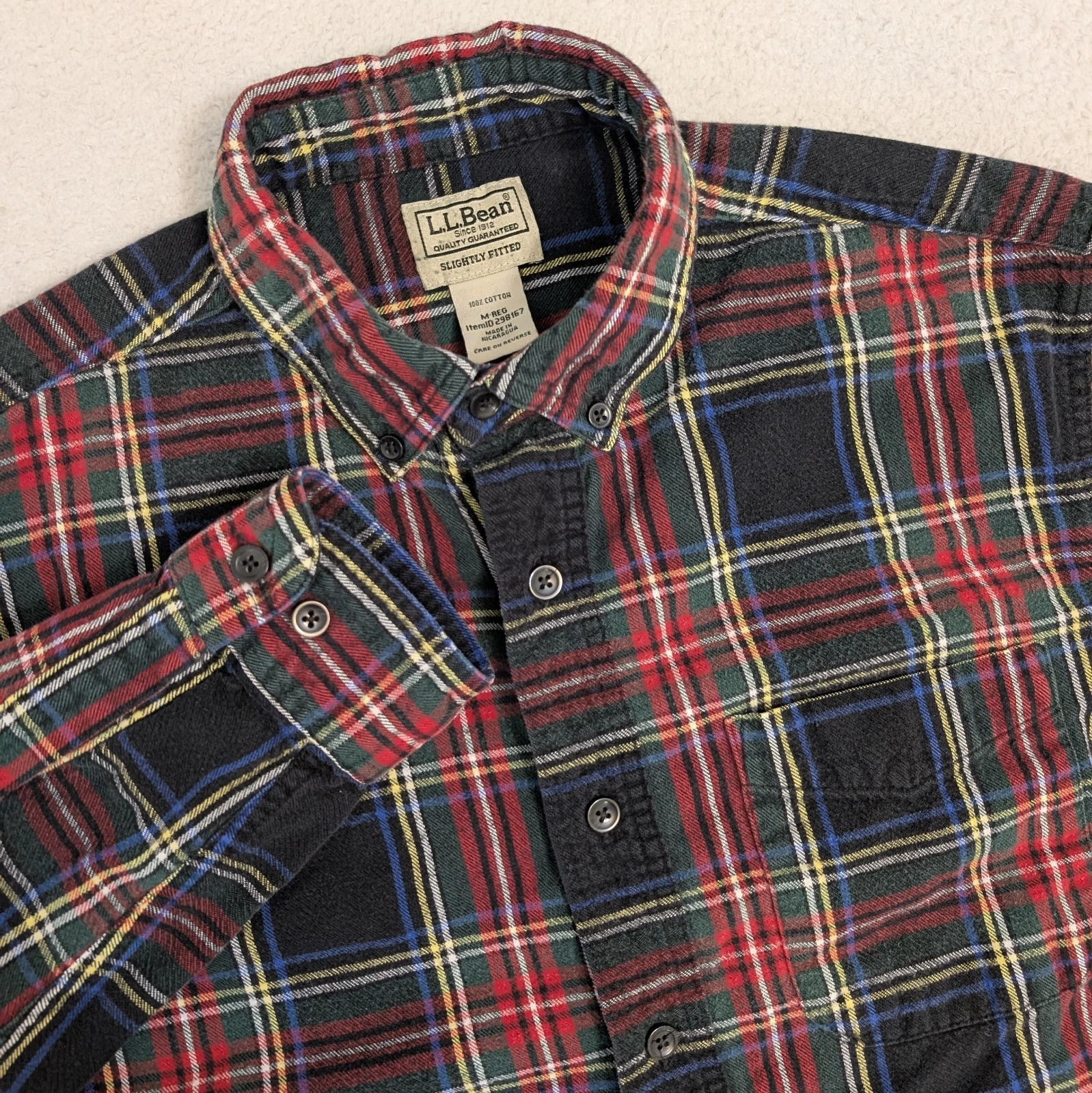 LL Bean Traditional Fit Flannel Shirt Mens Med Slightly Fitted Plaid Long Sleeve