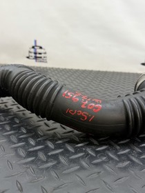 MERCEDES A CLASS W176 1.5 CDI INTERCOOLER HOSE AIR INTAKE HOSE A2465200401