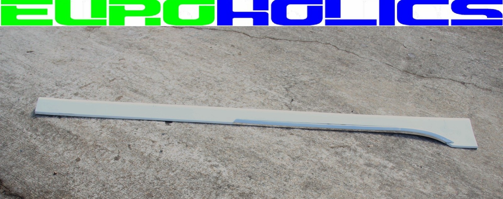 Bentley Continental Flying Spur Speed 2006-2012 Right Running board White