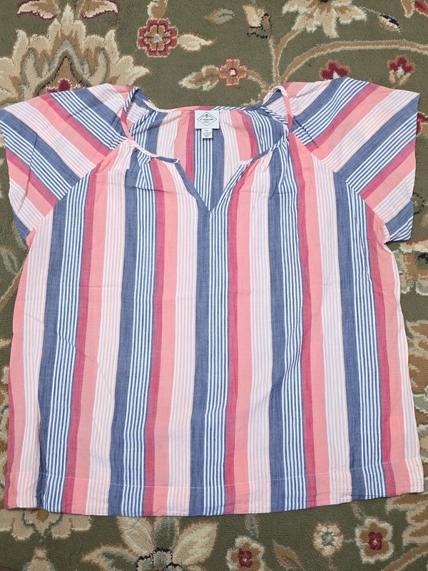 Ladies Sz XL Petite Striped V Neck Top