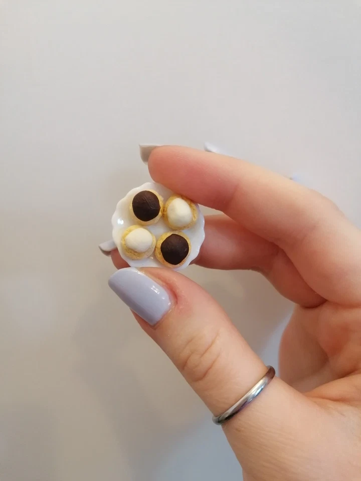 Miniatura dollhouse 4xBIGNE' in scala 1:12  fatto a mano in fimo - Immagine 4 di 4