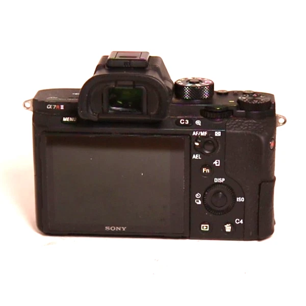 Sony Alpha 7R II, photo 2 of 5
