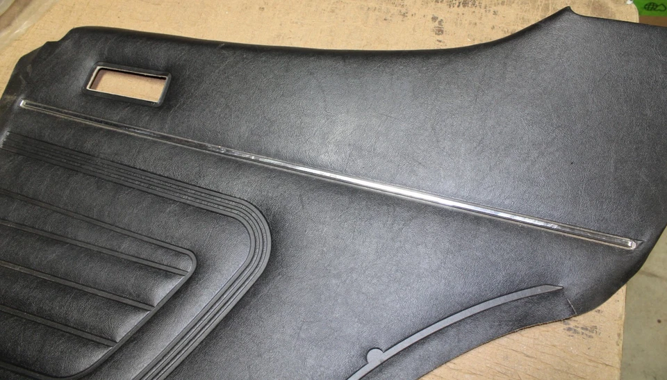 1973 1974 Ford Mercury Capri новый из старых запасов черный RH интерьер внутри четверть отделки панели - Изображение 3 из 4