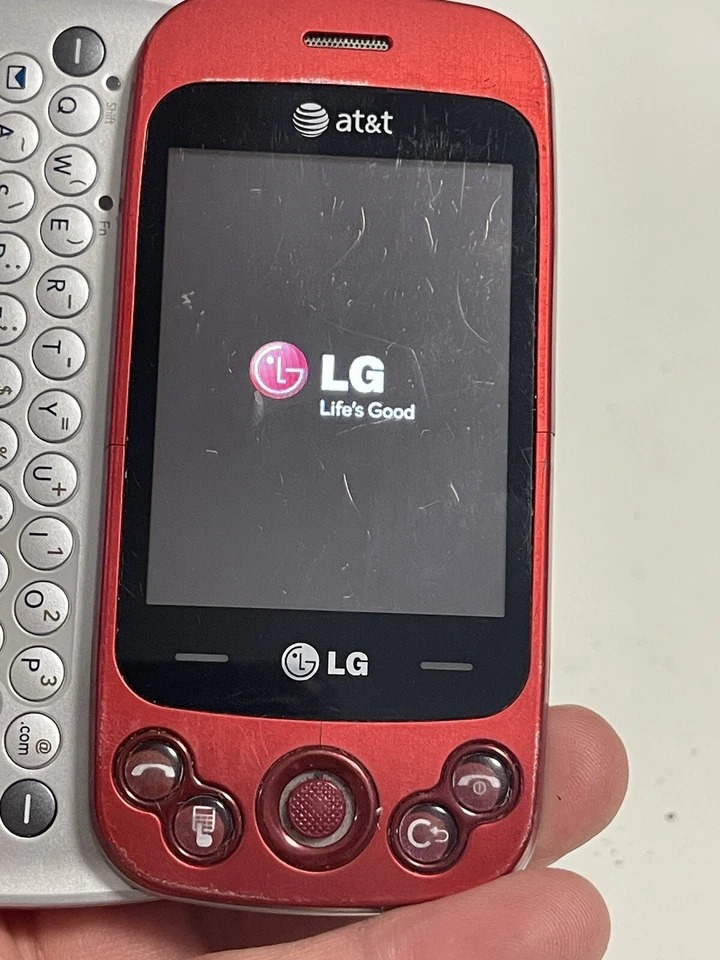 LG Neon II 2 GW370 - Blue (AT&T) Cellular Slide Cell Phone , Vintage - Image 2 of 4