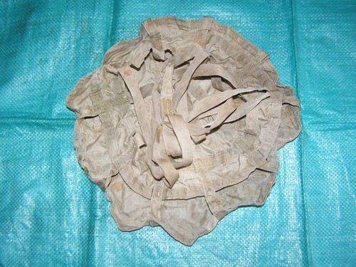 Original USSR Parachute from the illumination device. Cold War era - Picture 3 of 5