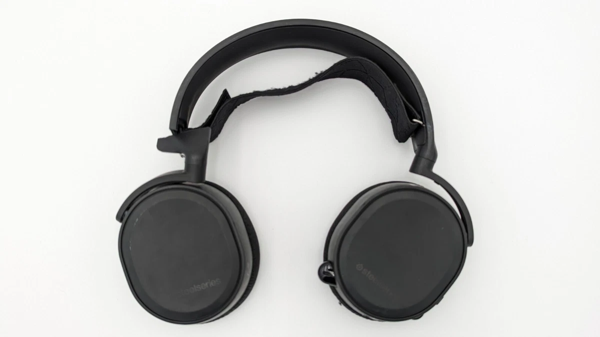 SteelSeries 61503 Arctis 3 Gaming Wired Headset Black SOLD AS IS