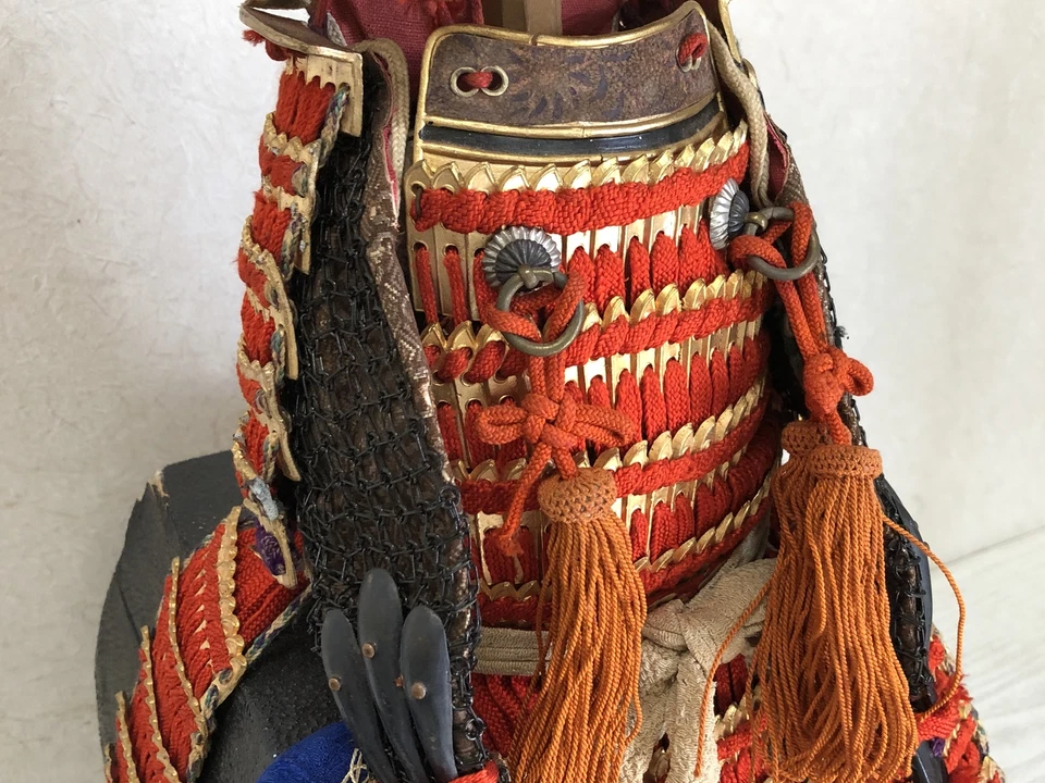 Y3417 OKIMONO Yoroi Armadura Festival del Niño Figura Figura Caja Japón Antiguo Foto 4 de 4