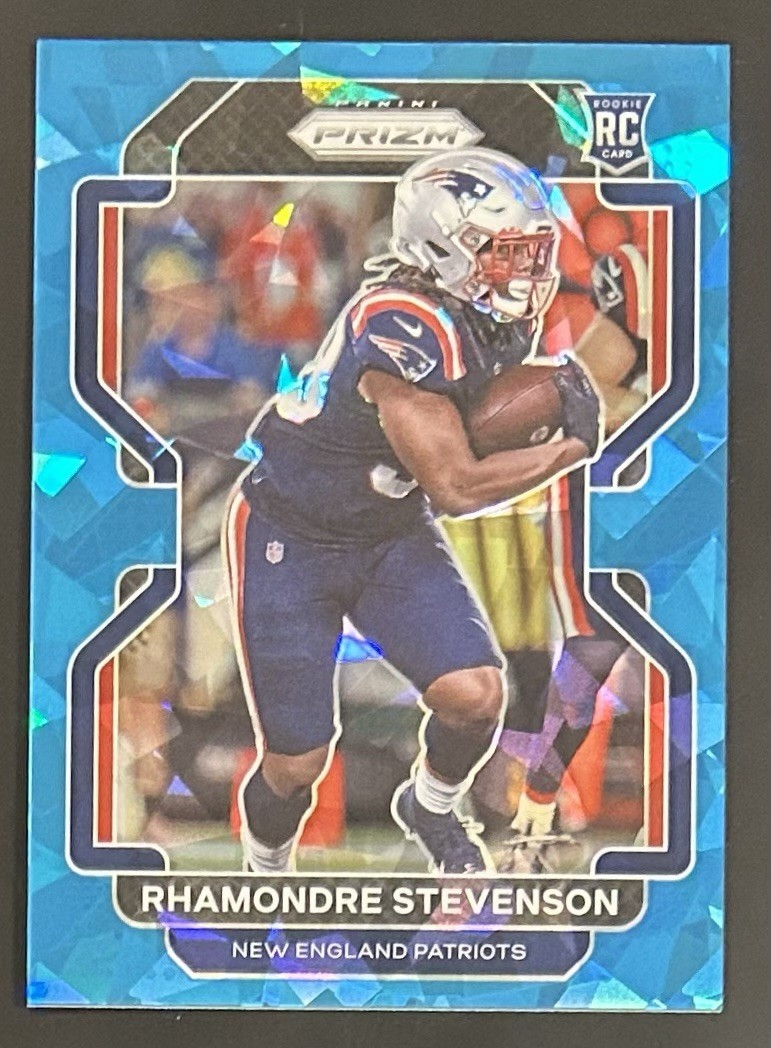 2021 Panini Prizm Rookie Blue Ice Prizm 7/99 Rhamondre Stevenson RC #367