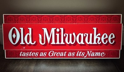 Vintage Old Milwaukee Light Up Sign  Tastes As Great As It s Name  Rare Bar Pub