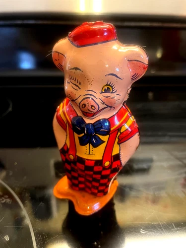 Vintage 1940'S J. Chein & Co.  #156 Tin Lithographed Windup Walking Pig mint!!!!