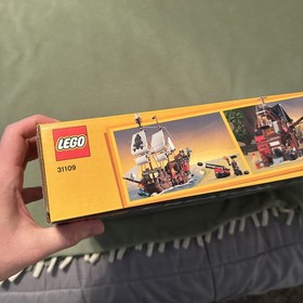 LEGO Creator 3-in-1 Pirate Ship (31109) - Brand New - SEALED RETIRED Set