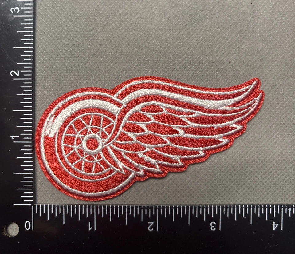 Detroit Red Wings NHL NATIONAL HOCKEY LEAGUE EMBROIDERED IRON ON PATCH
