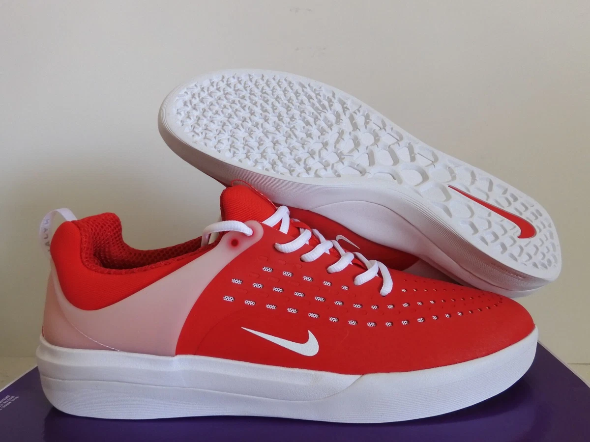 Nike nyjah white best sale red