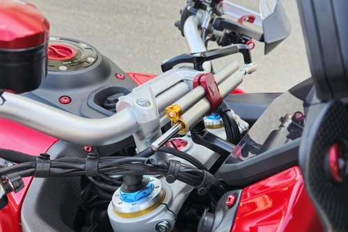Ducati Multistrada V4 V4S 2021-2023 CNC Racing Ohlins Steering Damper+Mount Kit - Picture 2 of 8