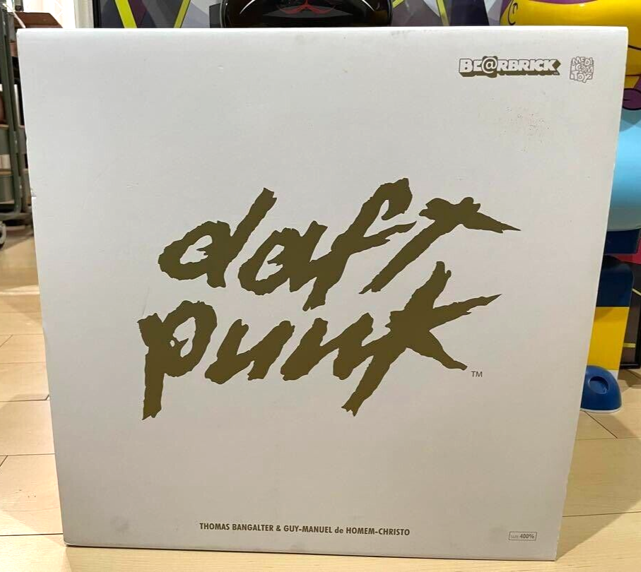 Bearbrick Daft Punk DAFTPUNK White Suit Ver. 400% BE@RBRICK Bearbrick Daft Punk DAFTPUNK White Suit Ver. 400% BE@RBRICK