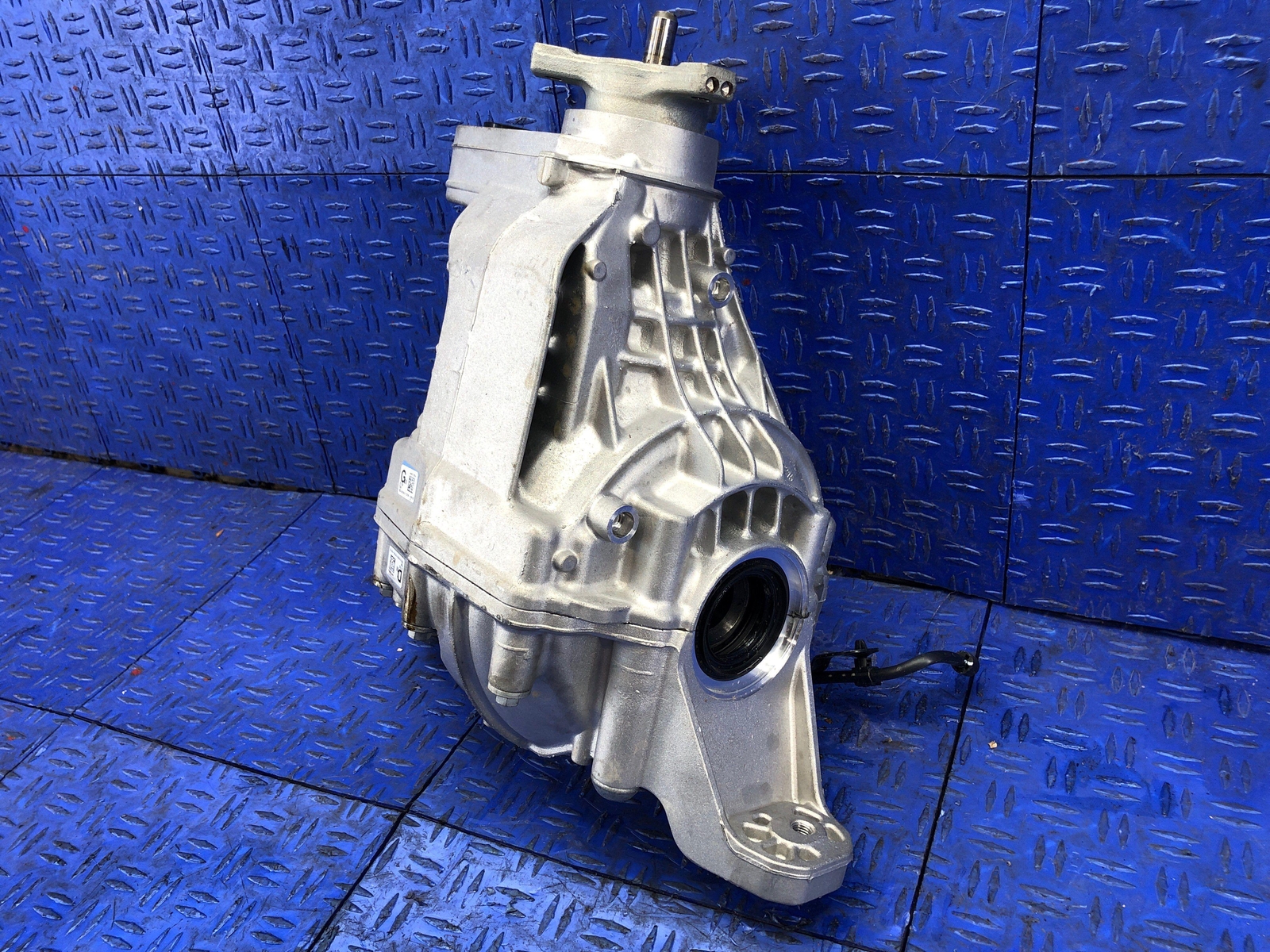 2023 MASERATI GRECALE REAR AXLE CARRIER DIFFERENTIAL DIFF OEM