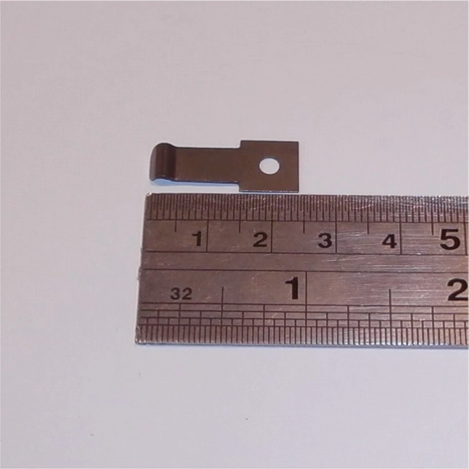 Dinky Toys  30W or 421 Hindle-Smart Electic Lorry Steel Trailer Clip - Image 3 of 4