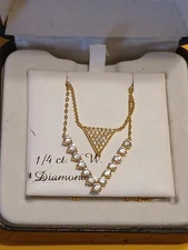 Kohl's Beautiful Gold Necklace W/1/4 Diamonds* New In Box!