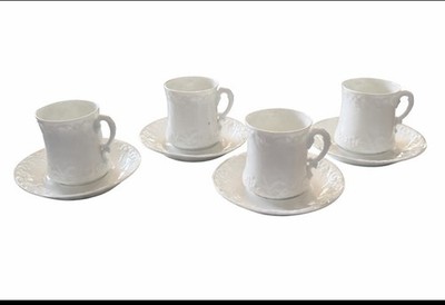 4 deutsche Porzellan Demitasse Espressotassen & Untertassen Rokoko geprägt Vintage