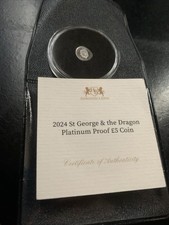 Platinum 0.5gram George And The Dragon £5 Coin 995 Fine With COA