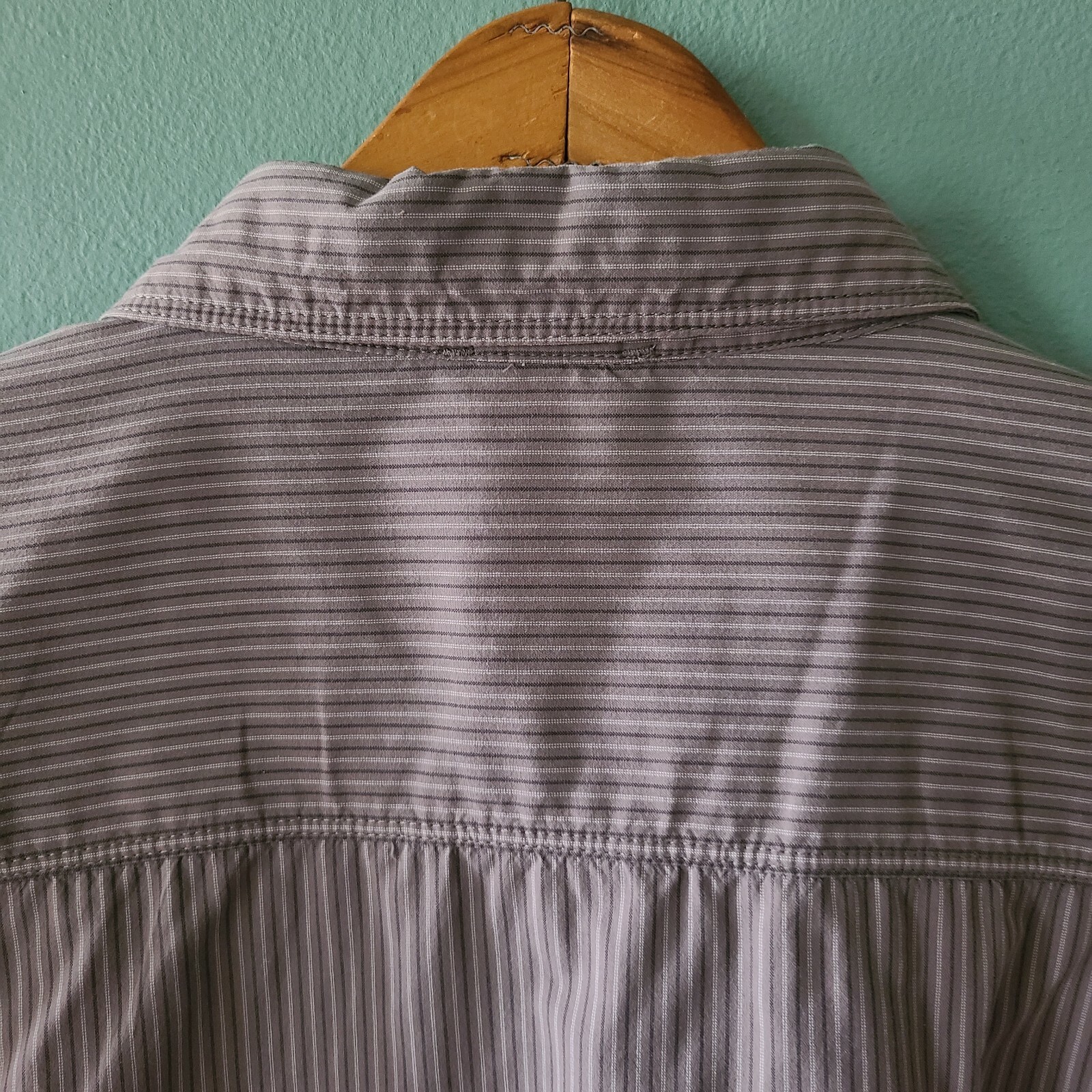 The North Face Gray Button Down - image 7