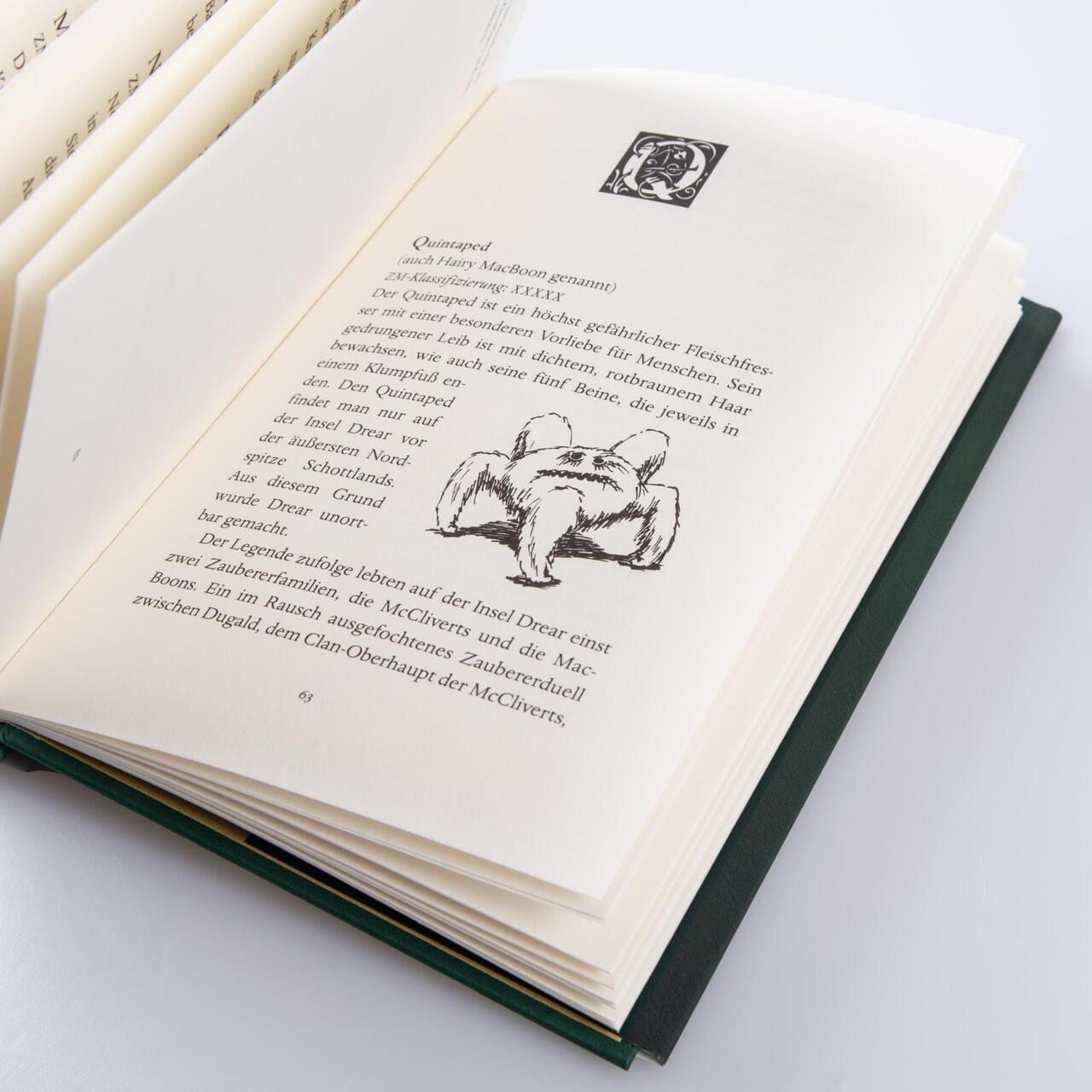 Thumbnail - Joanne K. Rowling / Hogwarts-schulbücher: Phantastische Tierwesen Und