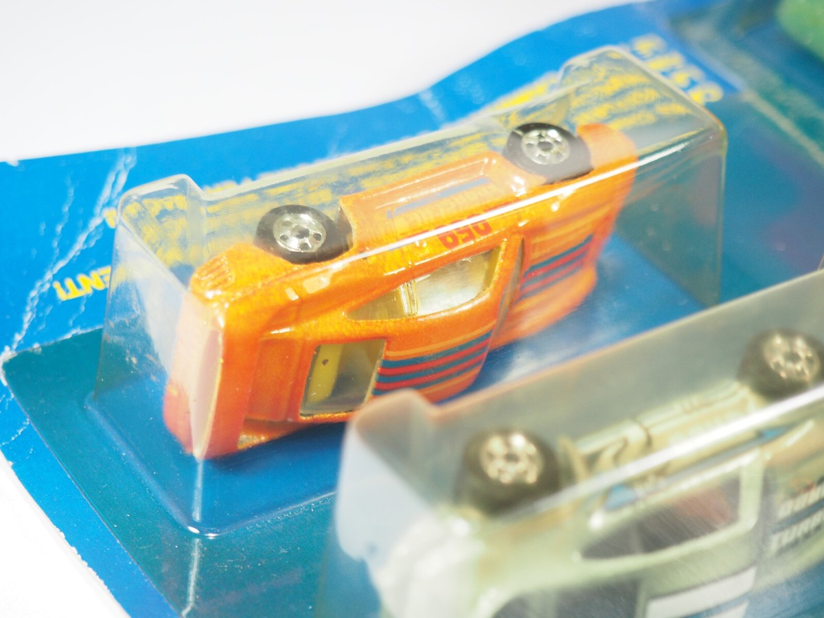 Lot De 2 Hot Wheels Automagic : Porsche 911 Et 959 Sous Blister, Un Must Pour Les Fans !