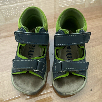 Ricosta Kinder Sandalen Klettverschluss grau/grün offen Weite Mittel Logo