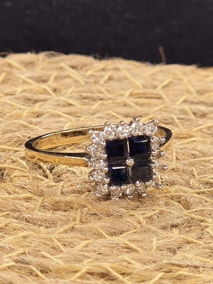 Ring 9 kt Gold Dimond und Saphir