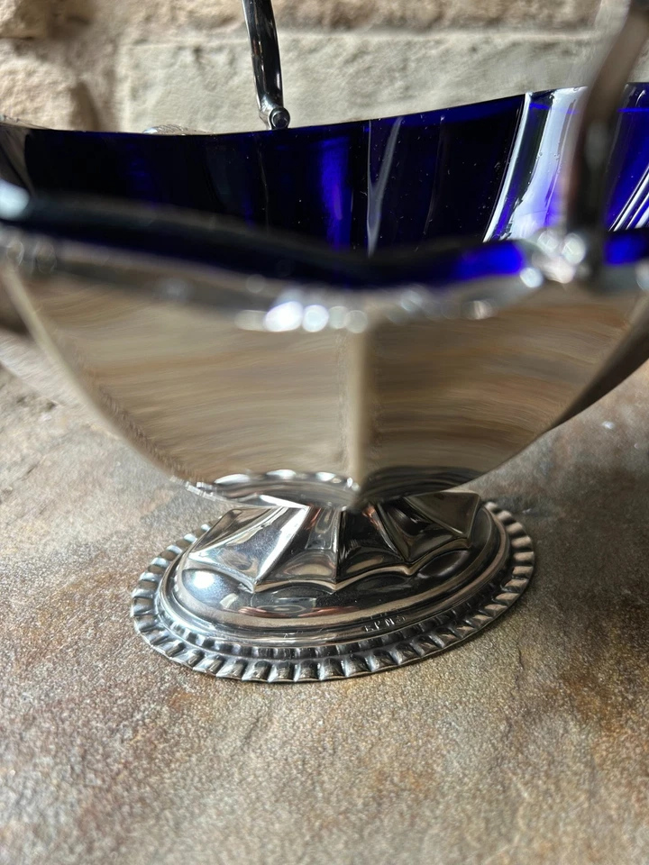 Vintage EPNS Silver Plated Sugar / Jam Basket with Cobalt Blue Glass Liner - Image 4 of 4