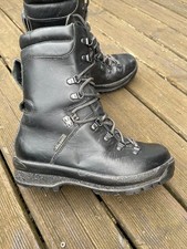 British Army Goretex Boots Size 7M Cold Wet Weather Assault Black Leather Hiking