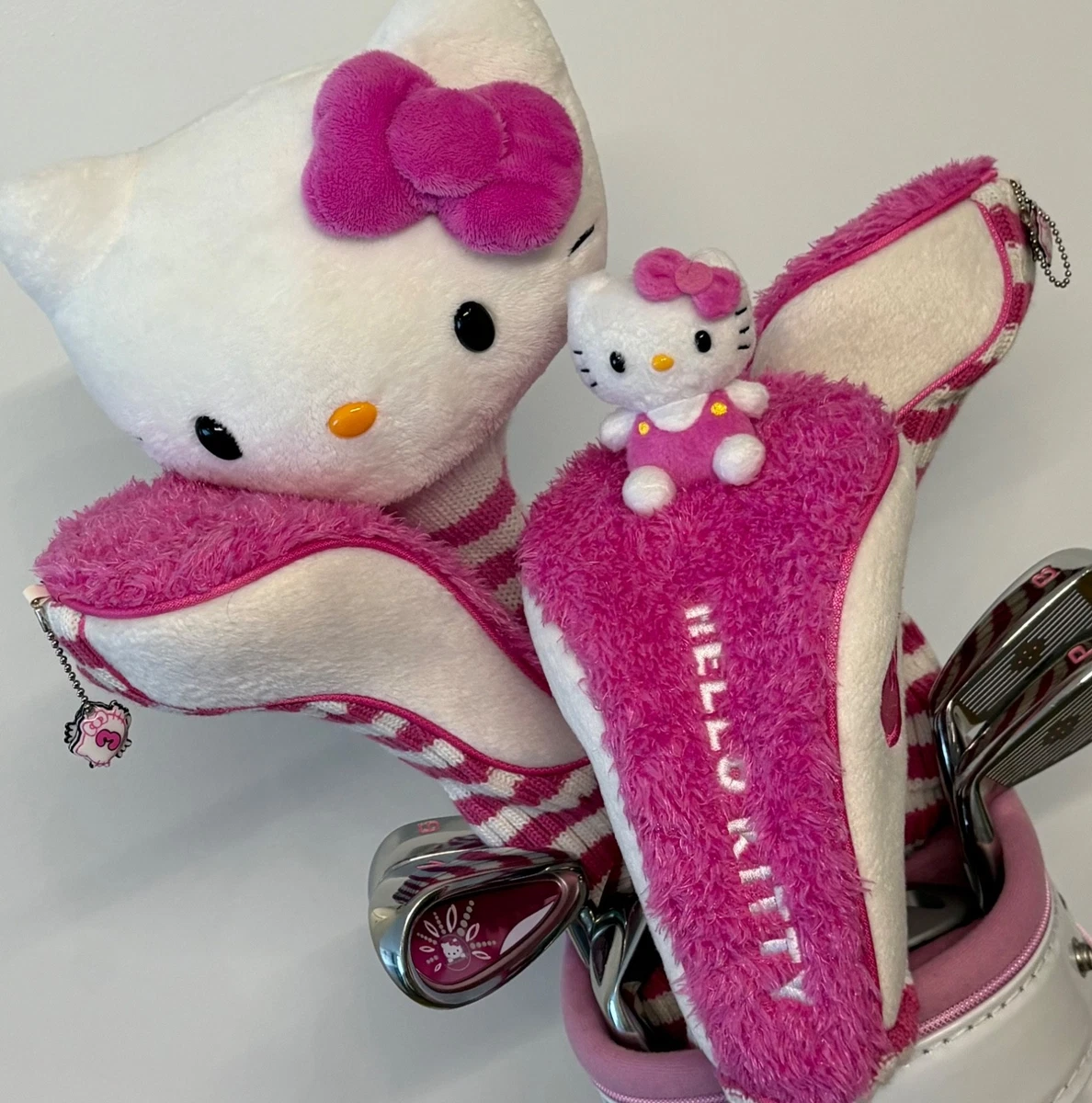 希少⭐︎ハローキティ⭐︎フロッキーホルダー⭐︎ゴルフ 日焼け姿がキュート♡ハローキティのゴルフグッズが登場！｜サンリオ