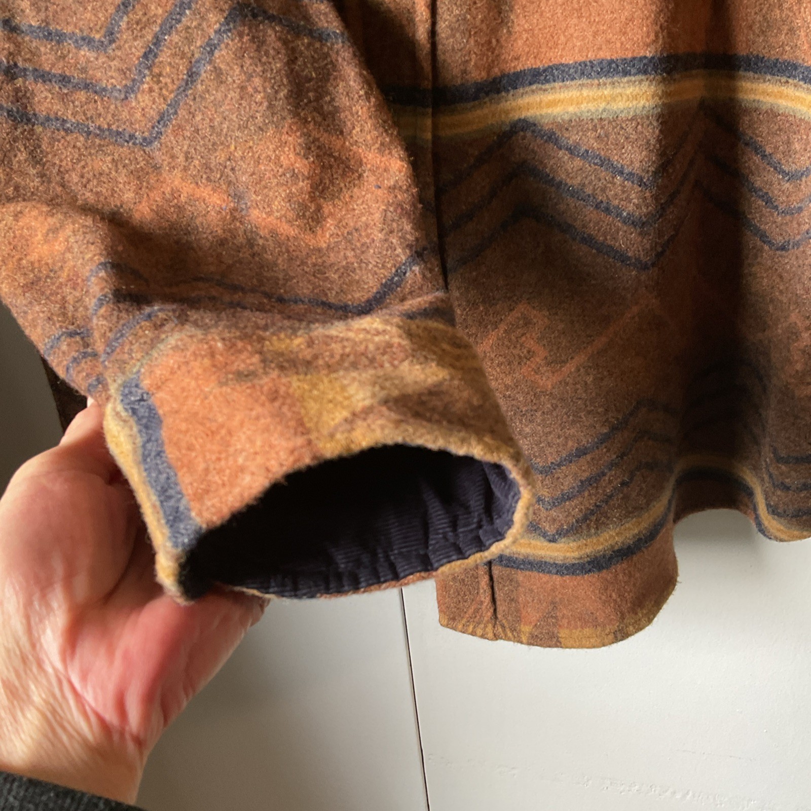 Pendleton Thomas Kay Pine top Patterned Wool Butt… - image 4