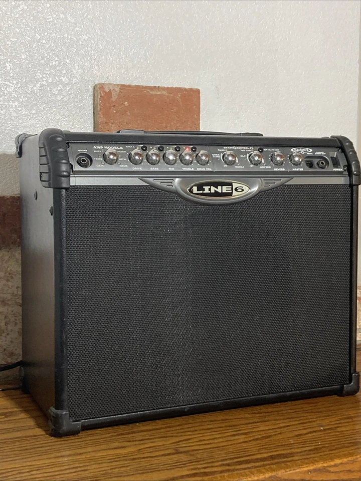 Line 6 Spider II 112       75 Watts 1x12 Built In Effects Amplifier - Image 3 of 4