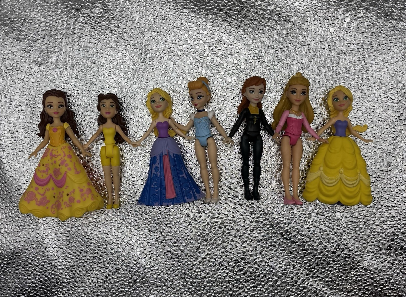 2022 Disney Princess Magic Clip 6-Pack - Cinderella Rapunzel Anna Rubber Hair Accessories