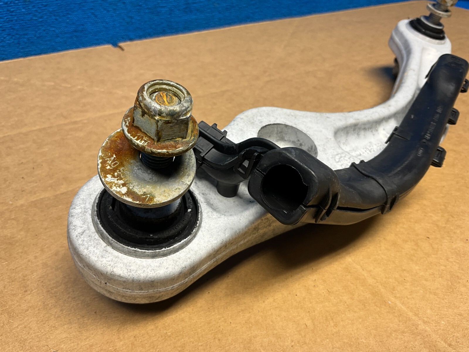 2006 - 2010 BENTLEY CONTINENTAL GTC REAR RIGHT UPPER CONTROL ARM  OEM