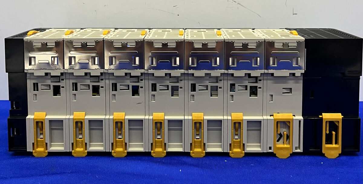 OMRON PLC CJ1W-PA202 w/CPU CJ1M CPU11-ETN,CH1W-ID2211 OD212 OMRON PLC CJ1W-PA202 w/CPU CJ1M CPU11-ETN,CH1W-ID2211 OD212