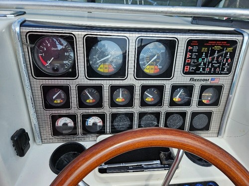 Motorboot Four Winns Freedom 220 SL - Bild 10 von 24