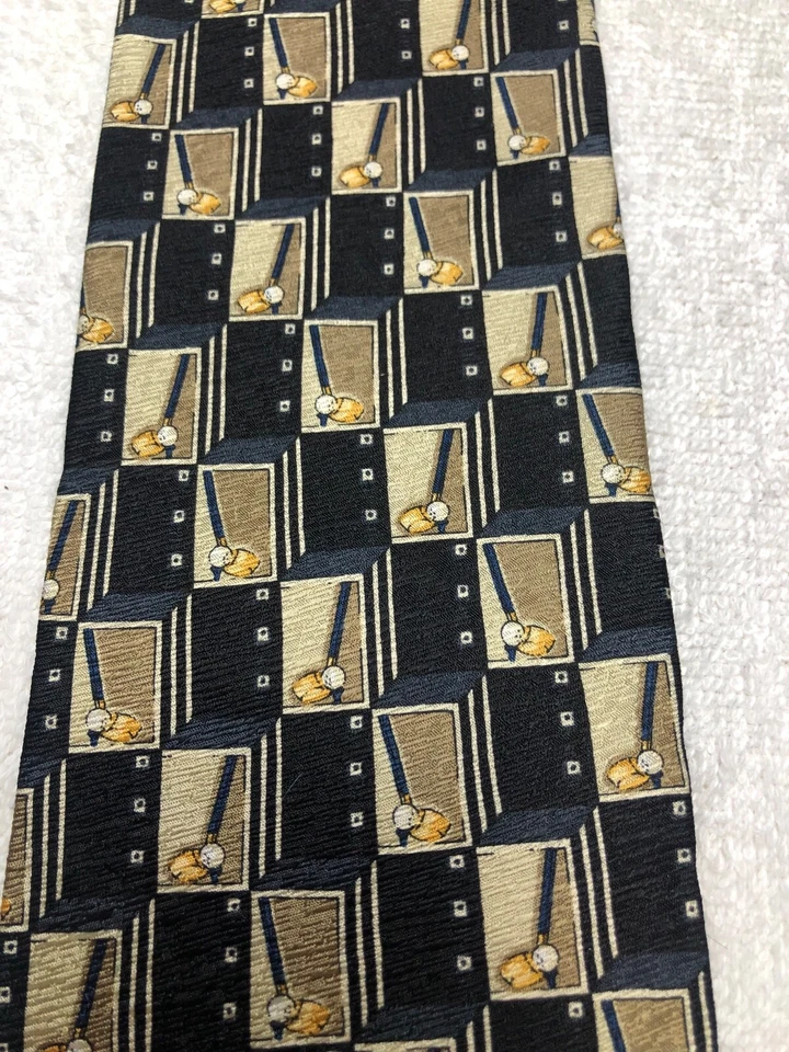 Gravata masculina NICKLAUS CINZA DOURADO PRETO COM TEMA DE GOLFE 3,75 X 58 - Imagem 3 de 4