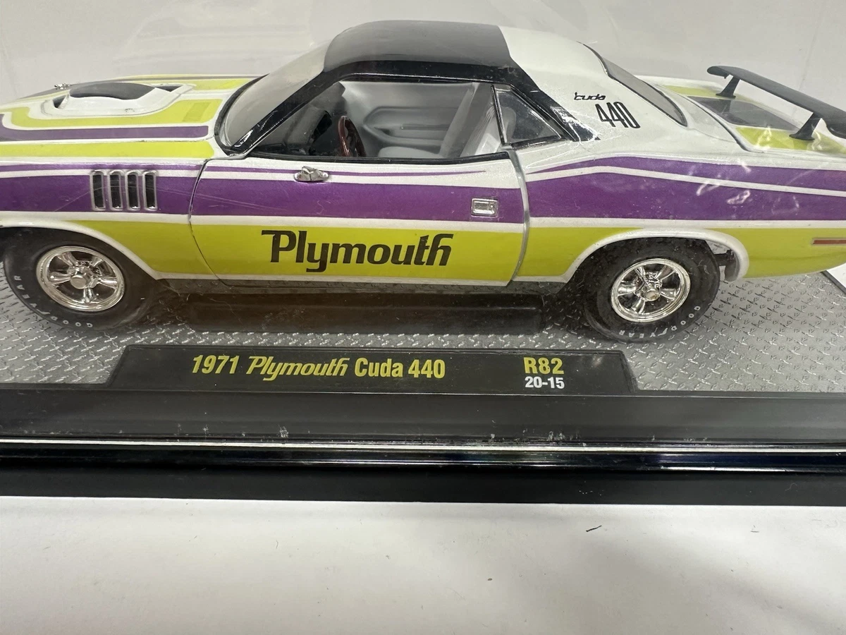 1971 Plymouth Cuda Hemi Violet con techo de vinilo blanco 1/24 modelo